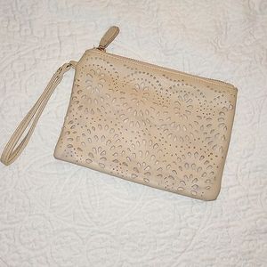 Cream Wristlet